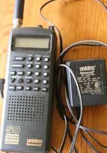 Uniden Bearcat 50 Channel 800MHz Radio Scanner Handheld - Zdjęcie 1 z 6