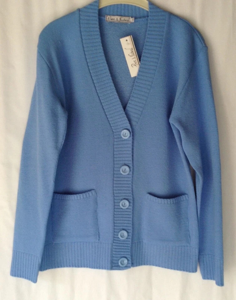 NEW LADIES ACRYLIC KNITTED V NECK PLAIN CARDIGAN WITH POCKETS*22 COLOURS*6 SIZES - Image 1 of 1