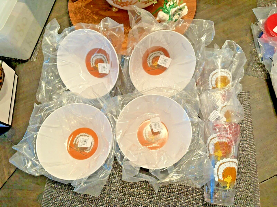 Disney Snoopy Pottery Barn peanuts Bowl + CUP holiday party Thanksgiving SET 8 , - Image 1 of 4