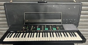 Yamaha PSR-90 FM Synthesizer Arranger Keyboard W/ Yamaha Hard Case,Power Supply - Picture 1 of 10