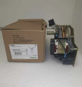 MOTORREDUCTOR ELÉCTRICO SCHNEIDER 47893 - Imagen 1 de 4