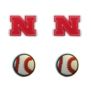 NCAA Nebraska Cornhuskers Equipo Para Crocs Zapatos Dijes Jibbitz - 4 Piezas - Imagen 1 de 1