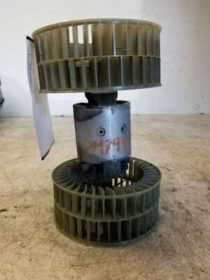 Mercedes-Benz 300CE 1986-93 - Motor soplador - 0008308208 - R90802 Foto 1 de 4