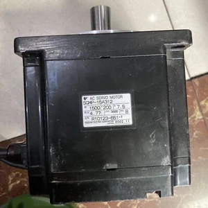 1pc used SGMP-15A312 servo motor Fast Delivery #F19 - Bild 1 von 4