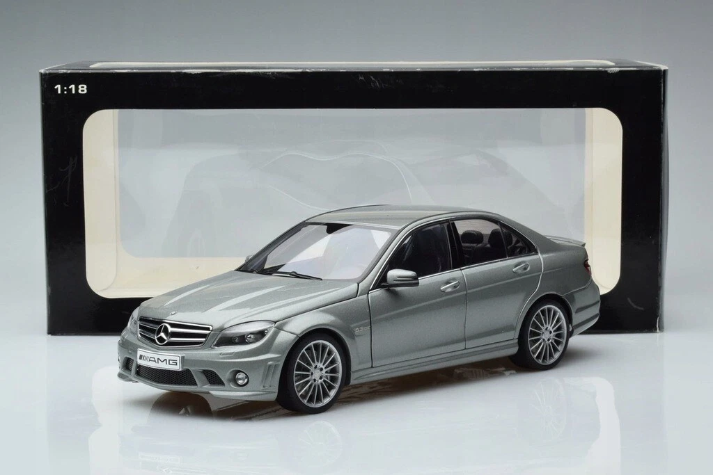 AUTOart Mercedes-Benz 1:18 Scale Diecast Cars, Trucks & Vans for