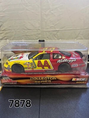 CAMPEONES DE CARRERAS 1/24 2005 TERRY LABONTE 44 KELLOGS Foto 1 de 4