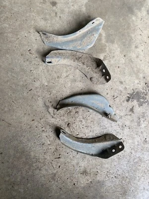 1989-1994 toyota pickup inner bed supports Quantity(4) - Image 1 of 2