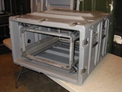 Montaje en Rack 05U 19x25 Hardigg Clásico Montaje en Rack Montaje en Rack Roto Estuche de Plástico Moldeado P Foto 1 de 4