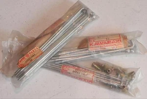 NOS Kawasaki Front Outer Set of 10 Spokes & Nipples for F8 F9 1971-1975 - Imagen 1 de 1