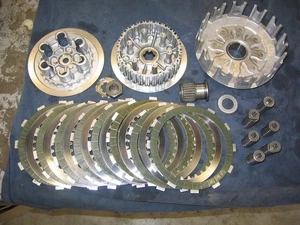 1996 1997 1998 1999 2000 SUZUKI RM250 OEM VRY LOW HOUR COMPLETE CLUTCH ASSY NICE - Picture 1 of 14