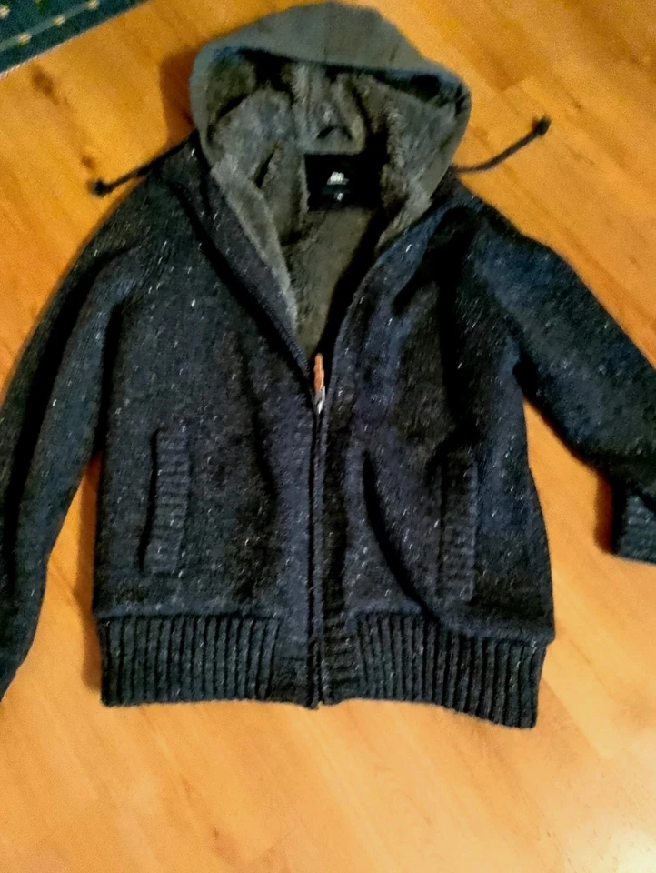 Herren warmgefütterte Winterjacke, Schwarz,Grau XL C&A mit Reißverschluss - Bild 1 von 4
