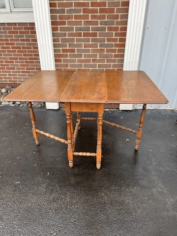 Antique Spindle Gate Leg Drop Leaf Table vintage wood 48x36x30 Cover