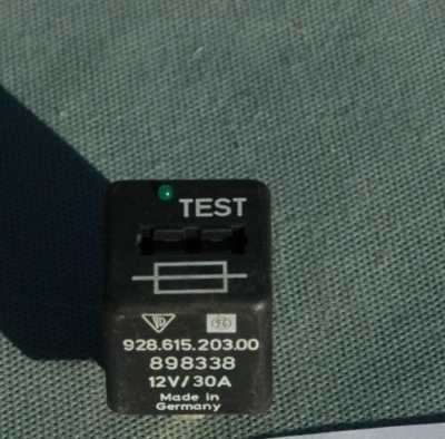 Relé de descongelación Porsche 944 968 928 1983-1991 OEM 92861520300 Foto 1 de 3