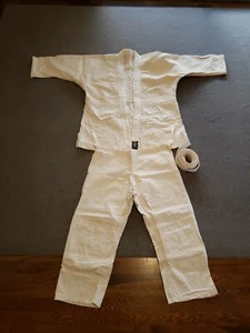 Kids Judo Outfit - Picture 1 of 8