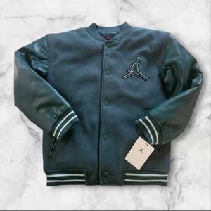 Nike Jordan Boys Varsity Jacket Oxidized Green M 10-12 Yrs Faux Leather Sleeves - Picture 1 of 14