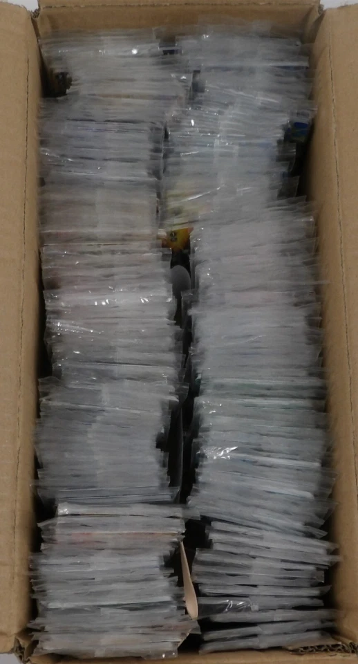 Pack Promocional Cardfight Vanguard ENORME LOTE DE 175+ PAQUETES 1500+ CARTAS Foto 1 de 4