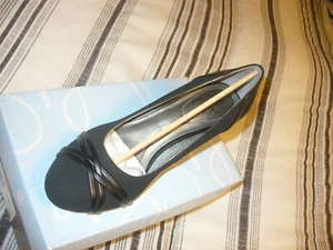 Decolte donna Lifestride Pascal slip on con tacco, nere, taglia a scelta comode nuove con scatola - Foto 1 di 8