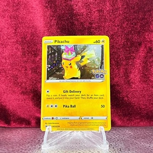 Pikachu - SWSH234 - SWSH: Sword & Shield Promo Cards (SWSD) - Picture 1 of 2