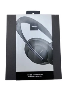 Bose Noise Cancelling Wireless Headphones 700 Bluetooth Triple Black - Picture 1 of 3