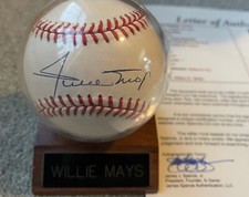 Beautiful Willie Mays Signed Official National League ONL Baseball w/ JSA Letter