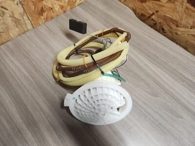 Dodge Charger Chrysler 300 2011-2023 bomba de combustible derecha montada en tanque OEM 04581410AC Foto 1 de 4