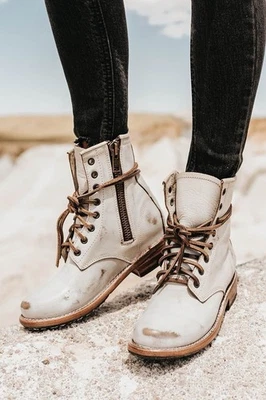 FREEBIRD Manchester Cream Combat Boot SZ 7 Foto 1 de 4