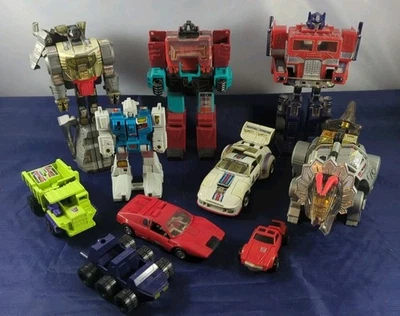 Huge Transformers Collection – Mixed Lot Robots Figures As-Is Parts Hasbro TOMY - Image 1 of 4