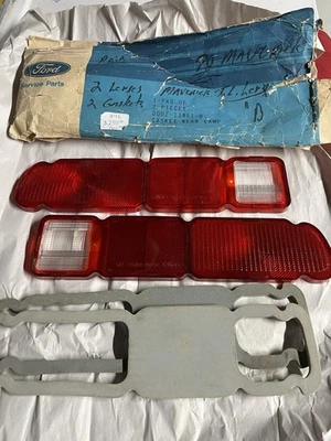 Pair NOS Taillight Lenses 1970 Ford Maverick D0DZ-13450 A B With Gaskets 70 Only - Image 1 of 4
