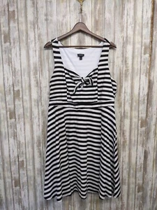 Torrid Dress Size 1 / 1X Striped Nautical Black White Sleeveless A-Line Keyhole - Picture 1 of 8