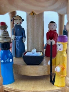 Richard Gläser 2 Ebenen Krippenpyramide Germany Vintage Holz Atemberaubende Details - Bild 1 von 9