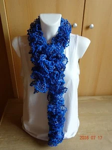 Schal handgestrickt Argentina Rüschenschal Pompon-Bordüre 87 ocean color - Bild 1 von 1