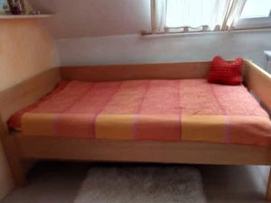 Bett aus Massivholz Buche ökologisch metallfrei Tischlerarbeit Feng Shui - Bild 1 von 8