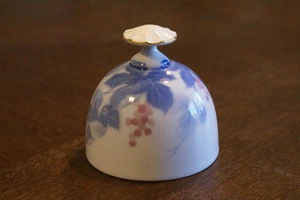 Japanese Fukagawa Porcelain Imperial Fine Bone China of Japan Bell Arita Grape & - Picture 1 of 1