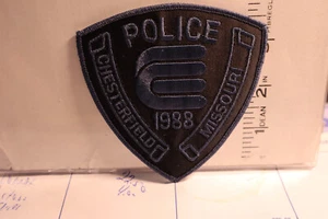 police patch CHESTERFIELD POLICE MISSOURI SUBDUED - Picture 1 of 1