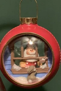 VTG 1984 HALLMARK DIORAMA CHRISTMAS TREE ORNAMENT 3 1/8" Round Santa Workshop - Picture 1 of 4