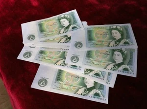 QUEEN ELIZABETH II 1978-1983 BANK OF ENGLAND ONE POUND £1 NOTE CRISP - Picture 1 of 2