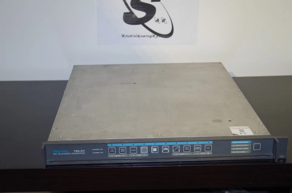 Tektronix TSG-271 PAL Video Generator (Only for Parts) Defekt - Bild 1 von 2