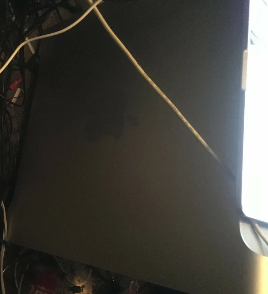 Apple Mac Pro 1.1 A1186 16 GB RAM, 2.0 GHZ, 1 TB HDD - Image 1 of 1