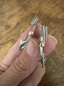 Vintage Sterling Silver Arrow Thru Ear Earrings Screw Back Mid Century - Picture 1 of 8