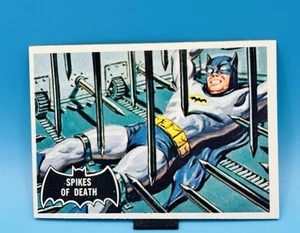 1966 Topps Batman Black Bat # 17 Spikes Of Death NM-MT or Better - Picture 1 of 2