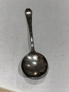 Holmes & Edwards XIV Soup Spoon Basket Of Flowers Spoon - Picture 1 of 6