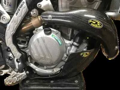 P3 Carbon Fiber Heat Shield Pipe Guard for Husqvarna FC350 19-22 — 第 1/4 张图片