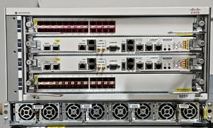 Cisco ASR-9904 2x A9K-RSP5-TR 2x A9K-24X10GE-1G-TR 4x AC POWER - Picture 1 of 5