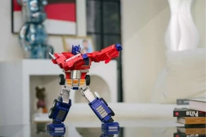 TRANSFORMERS OPTIMUS PRIME ELITE VERSION von ROBOSEN. - Bild 1 von 8
