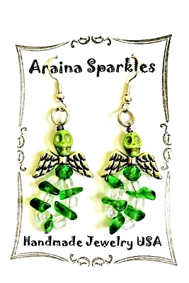 Pendientes de caramelo calavera ARAINA Howlita verde y cuentas de vidrio Foto 1 de 2