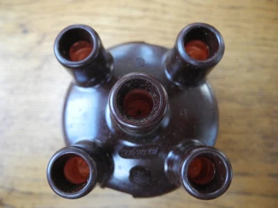 NOS Bosch distributor cap ZVS 75Z6Z/ 1235522107  Alfa GT BMW2002 Porsche 356+91 - Image 1 of 3