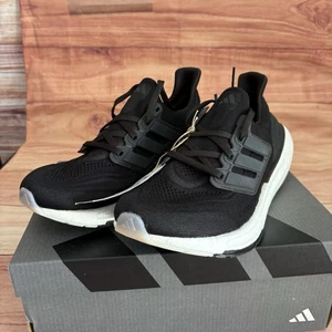 Adidas Ultraboost Mujer Talla 6.5 Core Negro/Blanco GY9353 Nuevo En Caja - Imagen 1 de 9