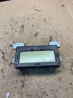 2013 to 2014 Hyundai Genesis Information Display Screen OEM R8696 PS - Image 1 of 4