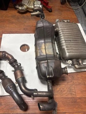 原始设备制造商兰博基尼 Gallardo 奥迪 R8 排气消声器 罕见 Boysen LP560 Spyder — 第 1/4 张图片