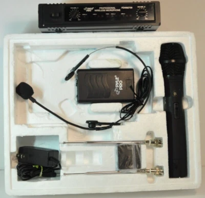 Pyle PDWM2700 Dynamic Wireless Professional Microphone - Image 1 of 4
